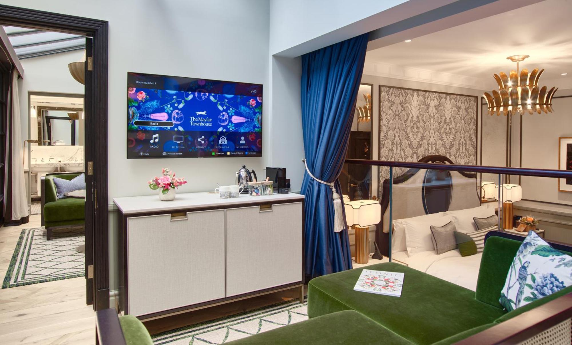 The Mayfair Townhouse - An Iconic Luxury Hotel London Eksteriør bilde A suite at the hotel